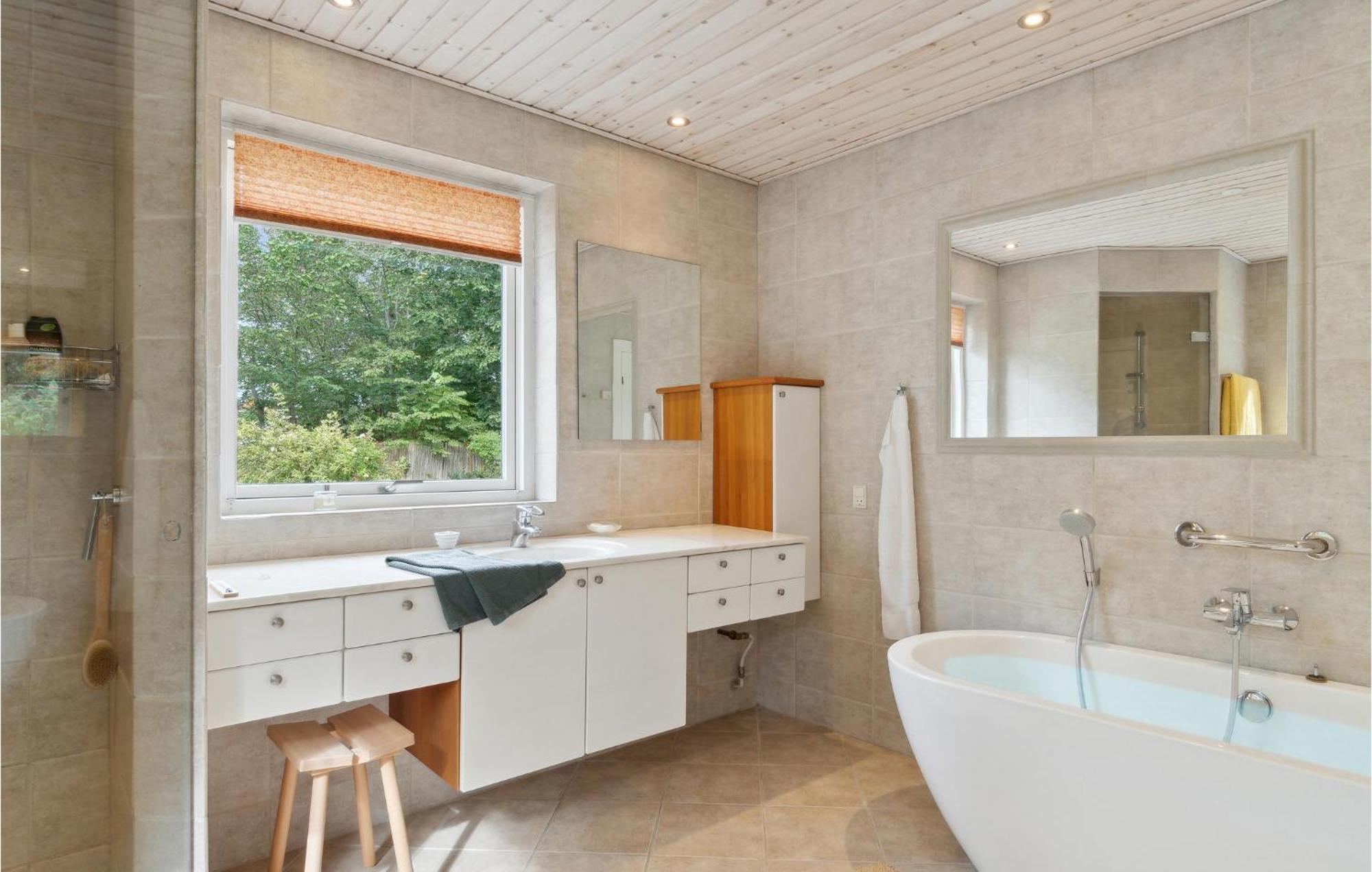 Amazing Home In Dronningmolle With Wifi Exterior foto